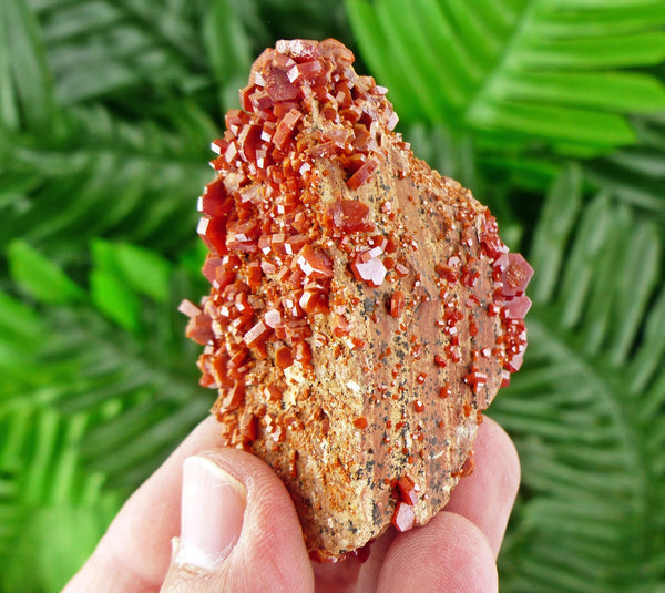 Red Vanadinite, Red Crystal, Raw Red Vanadinite, Powerful Crystal, Aries Crystal, Natural Mineral, Red Crystal