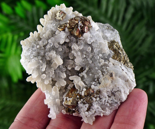 Quartz cover with Chalcedony, Calcite and Pyrite, Raw Crystal, Natural Mineral, Spirituality Crystal, Mineral Specimen B1691