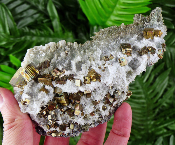 Amazing Quartz with Pyrite and Chlorite, Raw Crystal, Natural Mineral, Spirituality Crystal, Mineral Specimen B2090