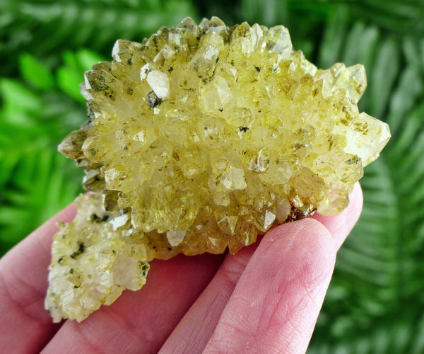 Amazing Clear Quartz with Epidote, Raw Crystal, Natural Mineral, Healing Crystal, Spirituality Crystal, Mineral Specimen B2367