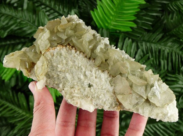 Amazing Quartz with Chlorite and Calcite, Raw Crystal, Natural Mineral, Healing Crystal, Spirituality Crystal, Mineral Specimen B3054