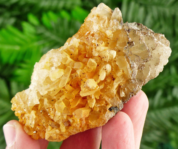 Amazing Quartz with Iron Oxide, Raw Crystal, Natural Mineral, Healing Crystal, Spirituality Crystal, Mineral Specimen B2925