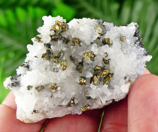 Amazing Quartz with Chalcopyrite, Raw Crystal, Natural Mineral, Healing Crystal, Mineral Specimen B3431