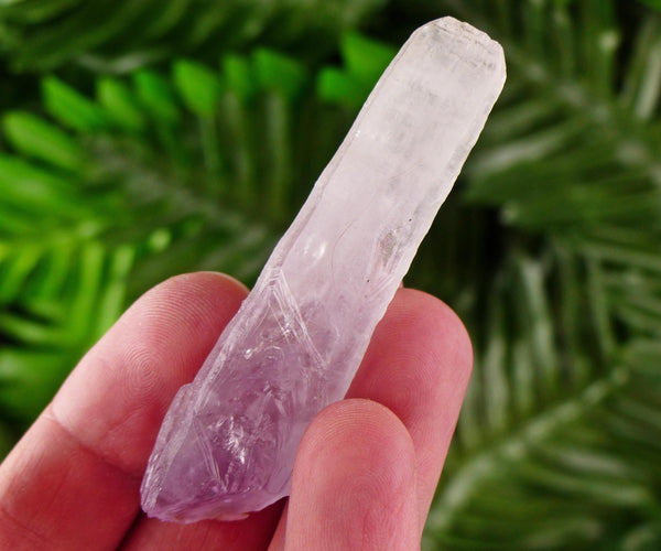 Amazing Amethyst Crystal Point from Bulgaria, Raw Crystal, Natural Mineral, Healing Crystal, Mineral Specimen B3953